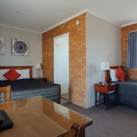 Centrepoint Motel Deniliquin Ngoại thất bức ảnh
