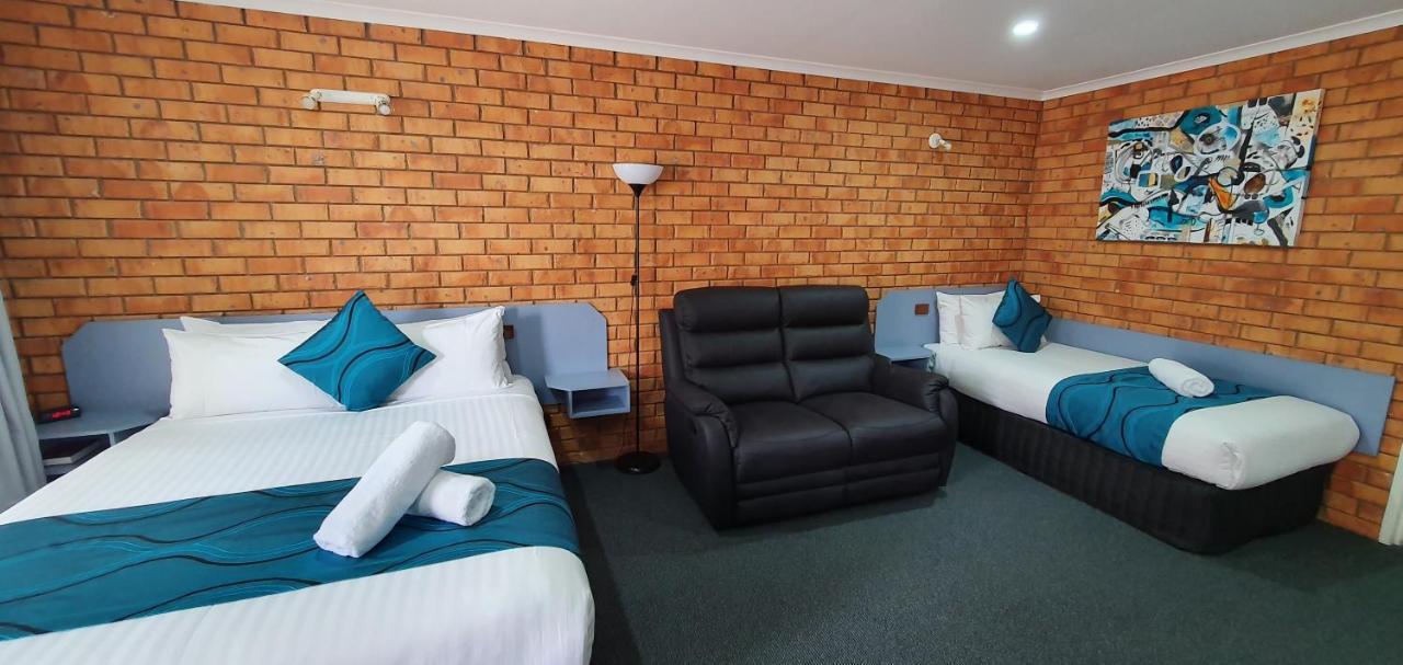 Centrepoint Motel Deniliquin Ngoại thất bức ảnh