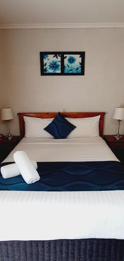 Centrepoint Motel Deniliquin Ngoại thất bức ảnh