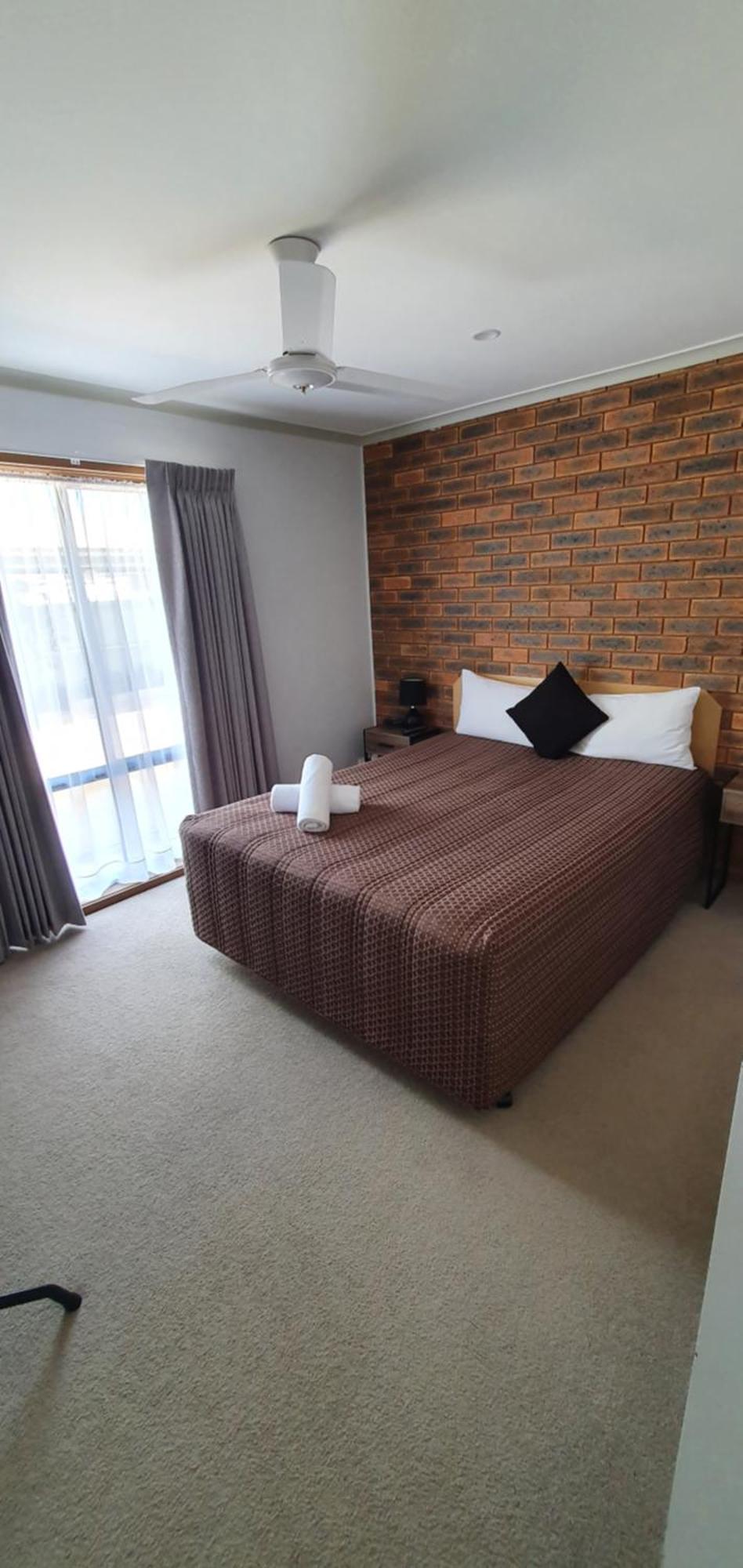Centrepoint Motel Deniliquin Ngoại thất bức ảnh