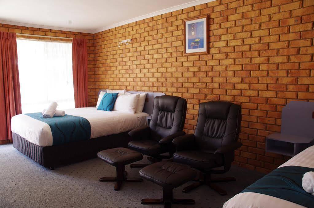 Centrepoint Motel Deniliquin Ngoại thất bức ảnh